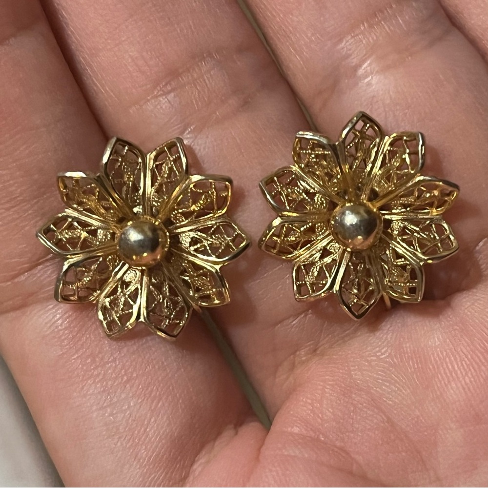 Vintage Flower Filigree Earrings